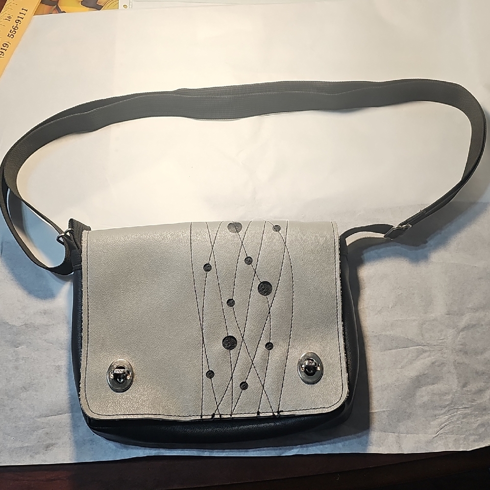 Holly Aiken Dots Women's Shoulder Bag Purse Pocket Book Like New